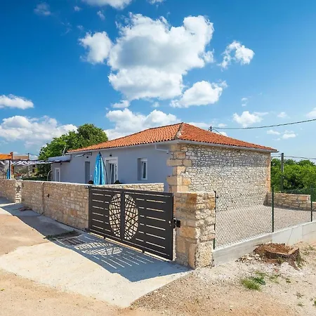 Сasa de vacaciones Imela Pula