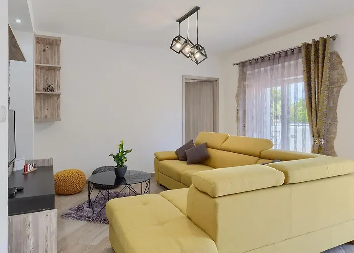 Imela Holiday home *