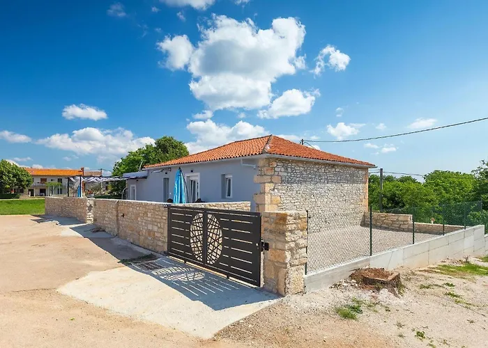 Holiday home Imela Pula