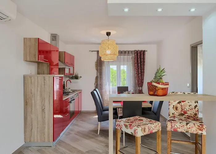 Holiday home Imela Pula