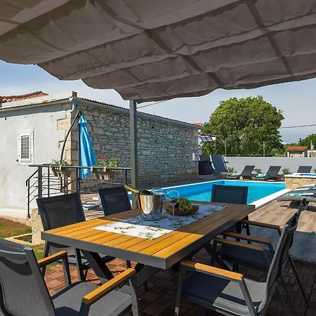 Holiday home Imela Pula