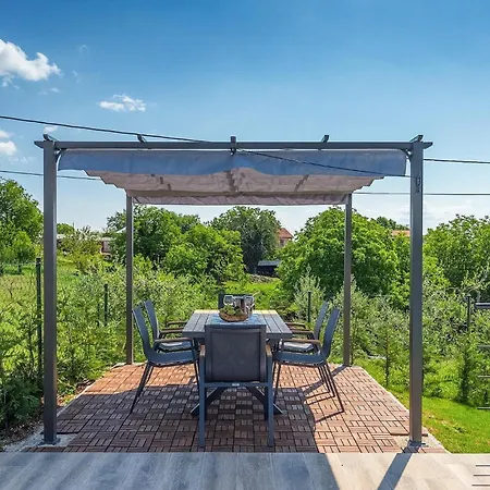 Imela Holiday home